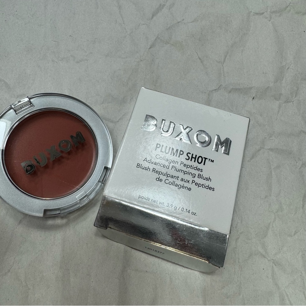 Buxom blush